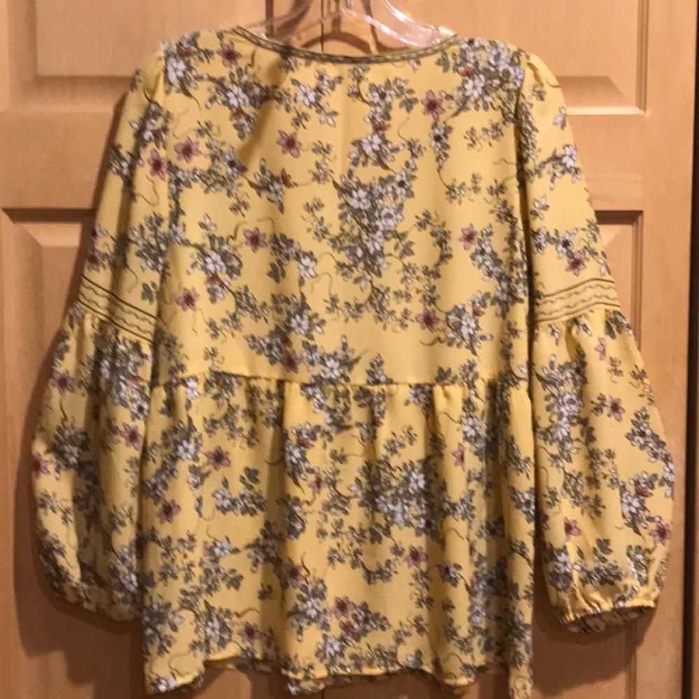 Max Studio Blouse - Picture 6 of 7